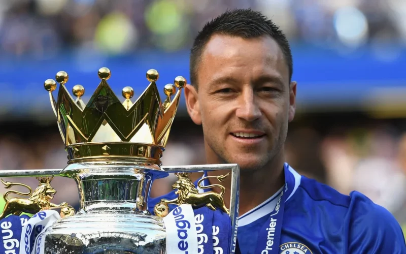 جون تيري يفجر مفاجأة بشأن عدد مبارياته مع تشيلسي بلياقة بدنية كاملة